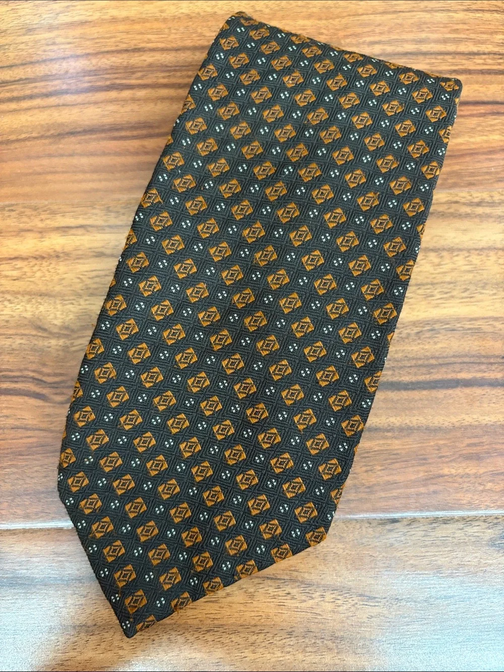 Wembley Neck Tie Geometric